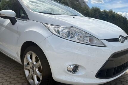Ford Fiesta 178.500 km 2.999 &euro; Essingen 73457