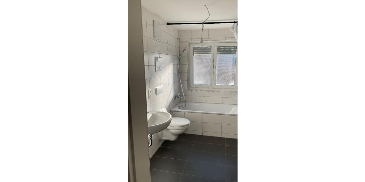 Etagenwohnung Esslingen am Neckar Oberesslingen - 3 Zimmer, 85 m&sup2;, 1.000&euro; | Angebot:26664685