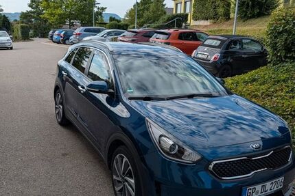 Kia Niro 104.000 km 14.999 &euro; Kuchen 73329