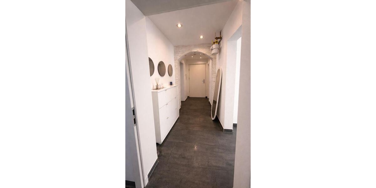 Etagenwohnung Esslingen am Neckar - 4.5 Zimmer, 87 m&sup2;, 395.000&euro; | Angebot:25833440