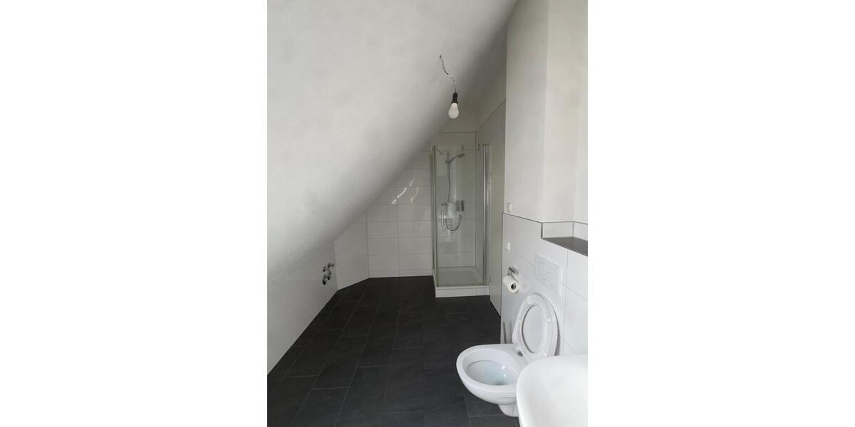 Dachgeschoßwohnung Neuffen - 2 Zimmer, 48 m&sup2;, 740&euro; | Angebot:24875416