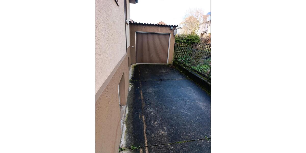 Mehrfamilienhaus, Wohnhaus Grafenberg - 8 Zimmer, 150 m&sup2;, 425.000&euro; | Angebot:25964675