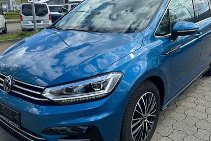 VW Touran 73.300 km 22.900 &euro; Göppingen 73037