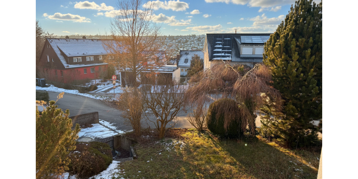 Erdgeschoßwohnung Esslingen am Neckar Hegensberg - 3.5 Zimmer, 129 m&sup2;, 1.680&euro; | Angebot:24795751