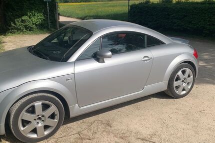 Audi TT 204.000 km 2.300 &euro; Frickenhausen 72636