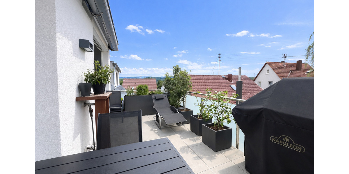 Dachgeschoßwohnung Nürtingen - 4.5 Zimmer, 109 m&sup2;, 539.000&euro; | Angebot:25931522