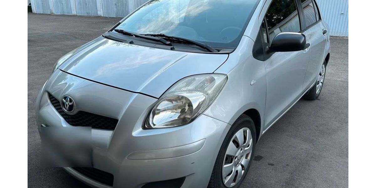 Toyota Yaris 113.000 km 4.999 &euro; Eislingen 73054