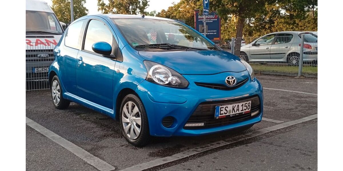 Toyota Aygo (X) 75.765 km 5.500 &euro; Esslingen am Neckar 73734