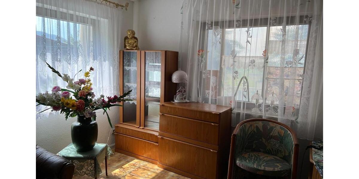 Terrassenwohnung Neuffen - 2.5 Zimmer, 103 m&sup2;, 280.000&euro; | Angebot:25831344