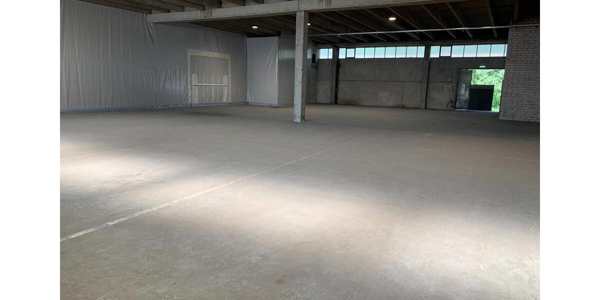 Gewerbeobjekt Göppingen Bruckwasen - 2.835&euro; | Angebot:24489796