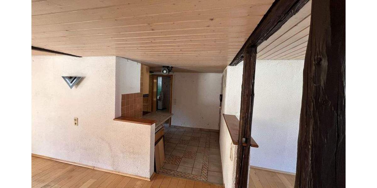 Etagenwohnung Dettingen - 5 Zimmer, 91 m&sup2;, 280.000&euro; | Angebot:25716219