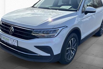 VW Tiguan 104.929 km 23.793 &euro; Zell u.A. 73119