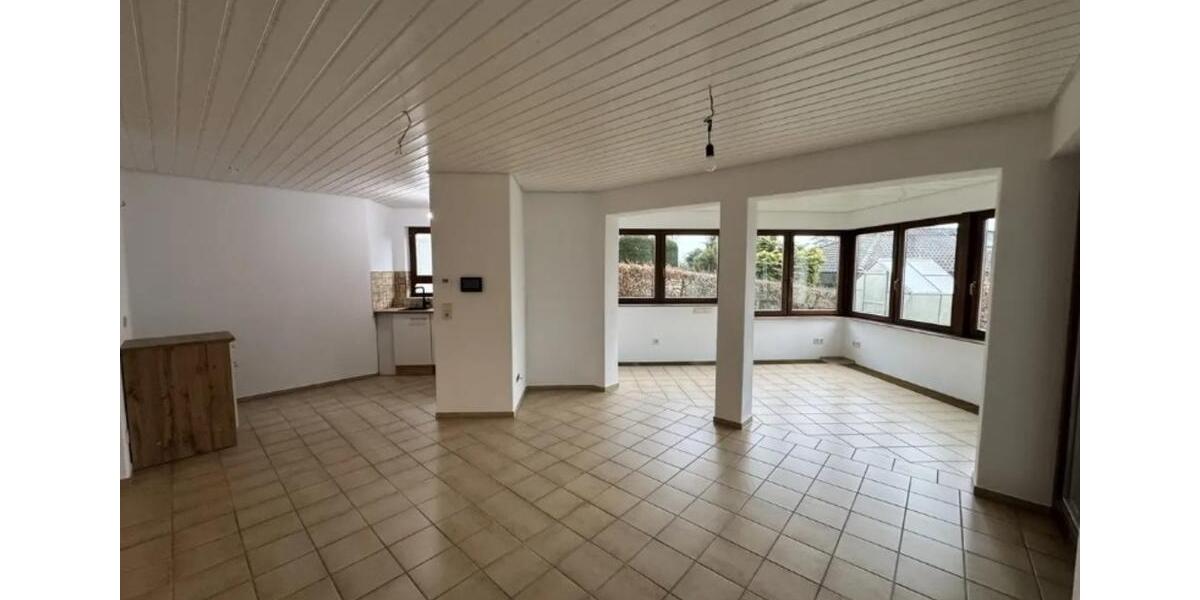 Etagenwohnung Plochingen - 3 Zimmer, 96 m&sup2;, 1.250&euro; | Angebot:25234571