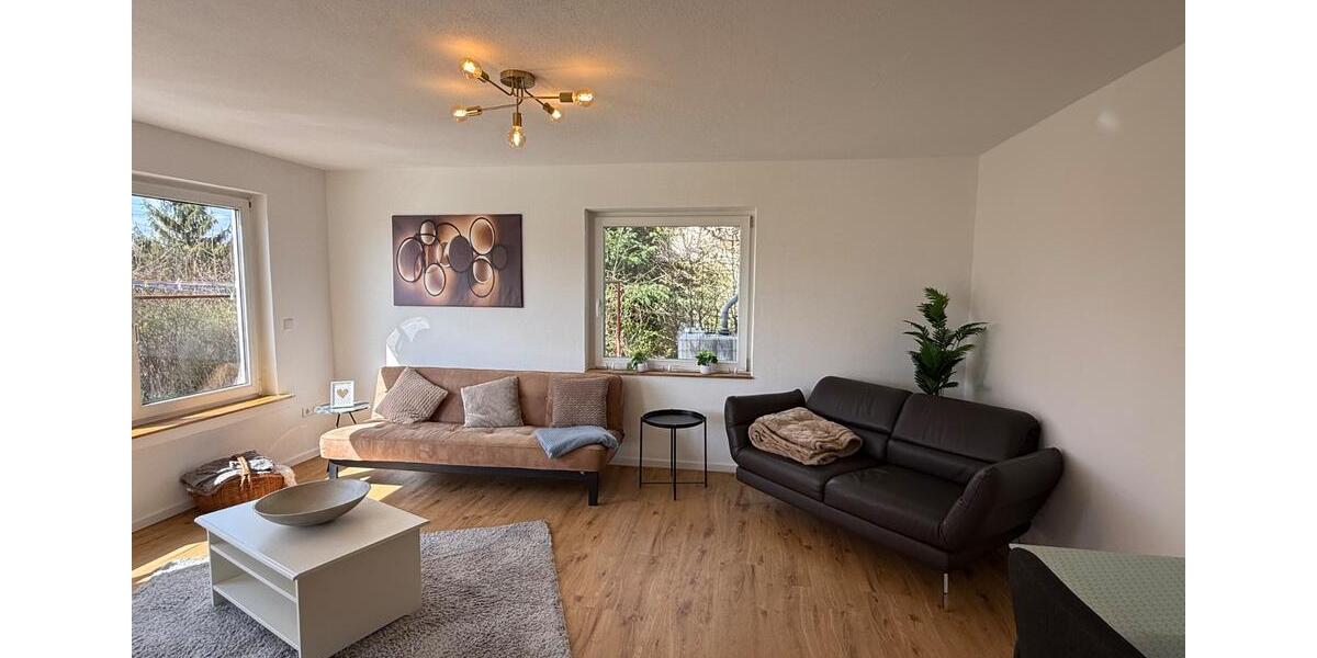 Erdgeschoßwohnung Weinstadt - 4 Zimmer, 85 m&sup2;, 2.000&euro; | Angebot:25944587