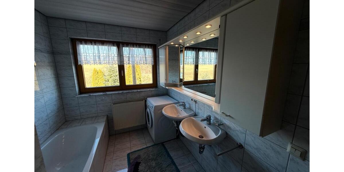 Dachgeschoßwohnung Essingen - 1 Zimmer, 18 m&sup2;, 370&euro; | Angebot:24727465