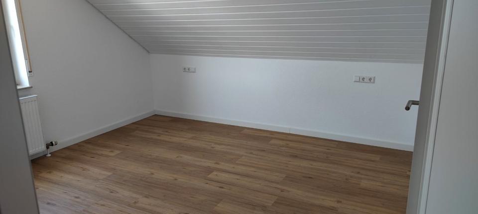 Dachgeschoßwohnung Täferrot - 2 Zimmer, 54 m&sup2;, 760&euro; | Angebot:26007780