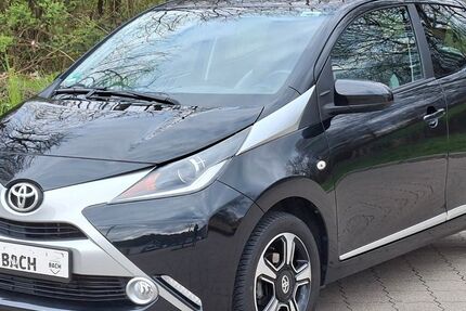 Toyota Aygo (X) 25.734 km 7.499 &euro; Remshalden 73630