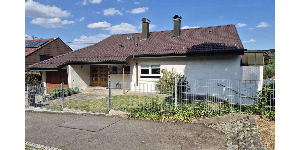 Einfamilienhaus Albershausen - 6.5 Zimmer, 142 m&sup2;, 480.000&euro; | Angebot:27093936