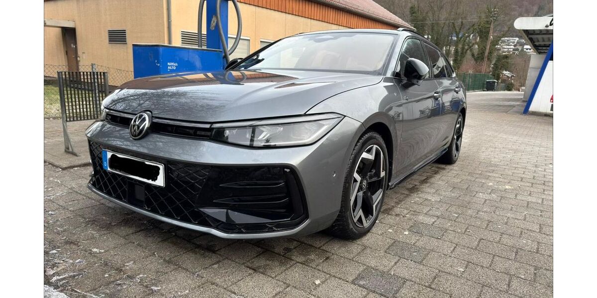 VW Passat 30.000 km 19.999 &euro; Bad Urach 72574