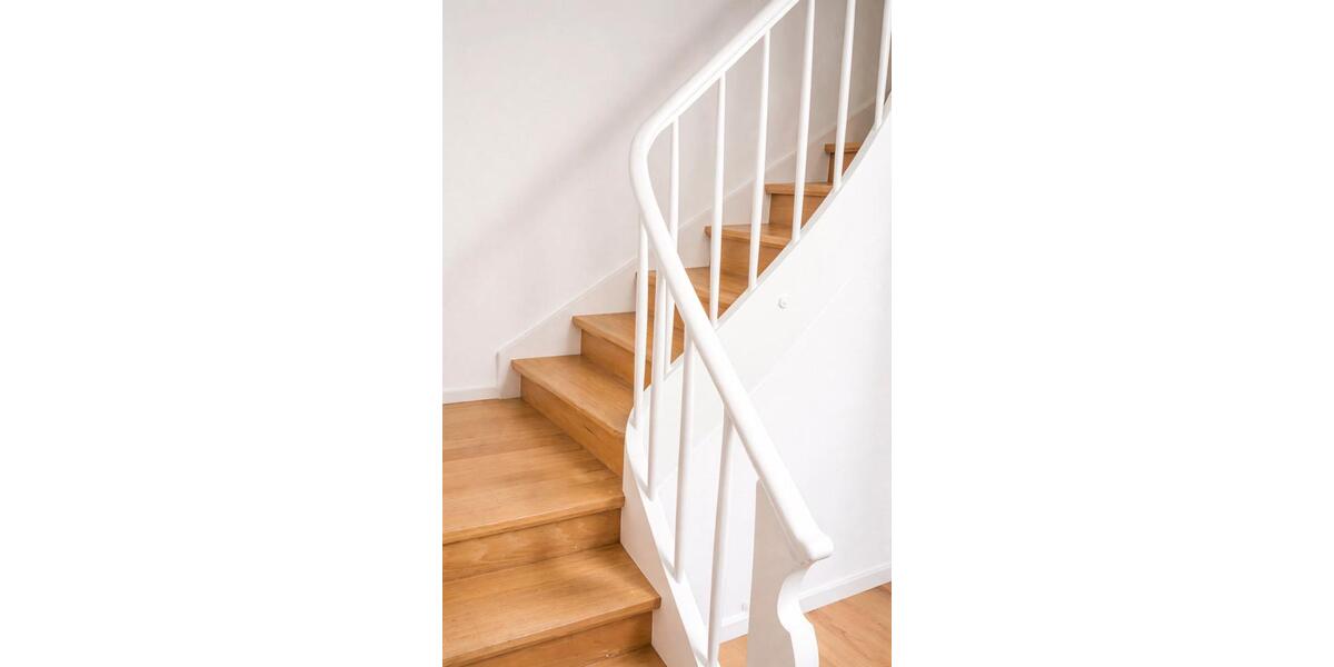 Dachgeschoßwohnung Fellbach - 2.5 Zimmer, 58 m&sup2;, 1.200&euro; | Angebot:25943015