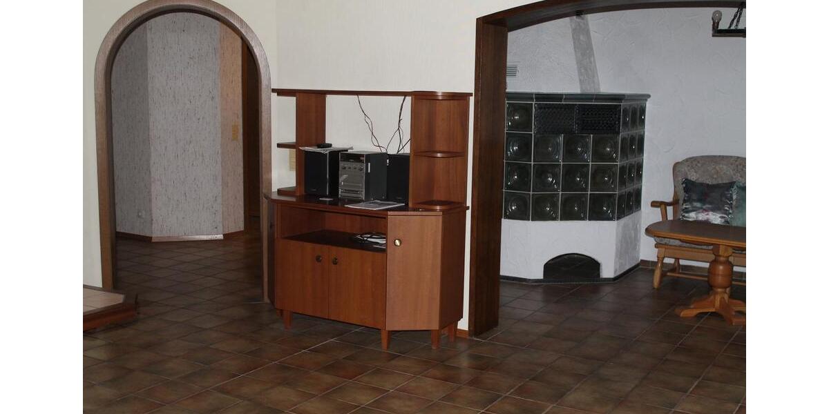 Einfamilienhaus Wiesensteig - 10.5 Zimmer, 180 m&sup2;, 490.000&euro; | Angebot:24638352