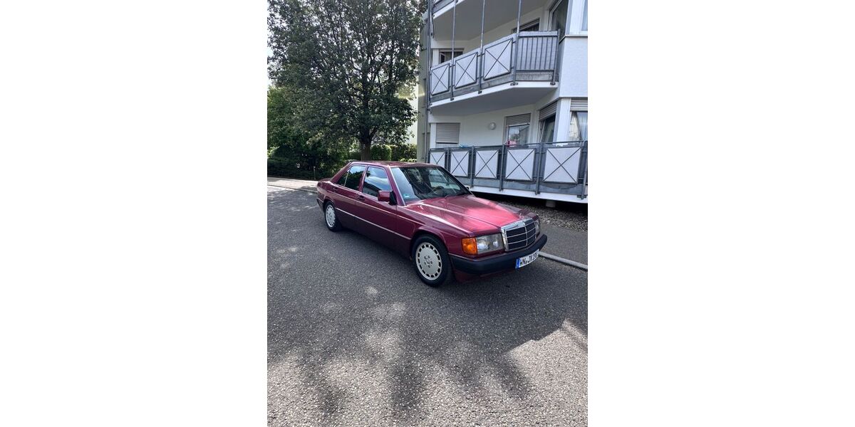 Mercedes-Benz 190 214.000 km 5.100 &euro; Winnenden 71364