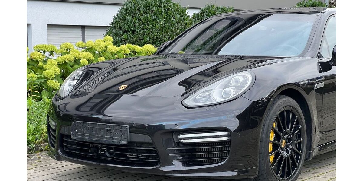 Porsche Panamera 212.000 km 30.900 &euro; Frickenhausen 72636