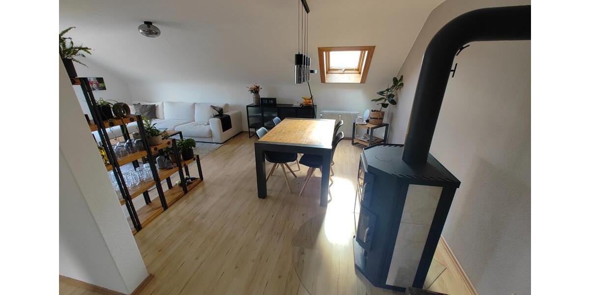 Dachgeschoßwohnung Göppingen Bruckwasen - 4.5 Zimmer, 82 m&sup2;, 800&euro; | Angebot:25636810