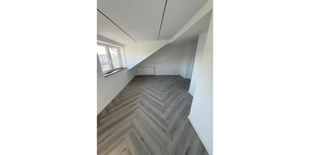 Dachgeschoßwohnung Täferrot - 2 Zimmer, 60 m&sup2;, 1.000&euro; | Angebot:25802928