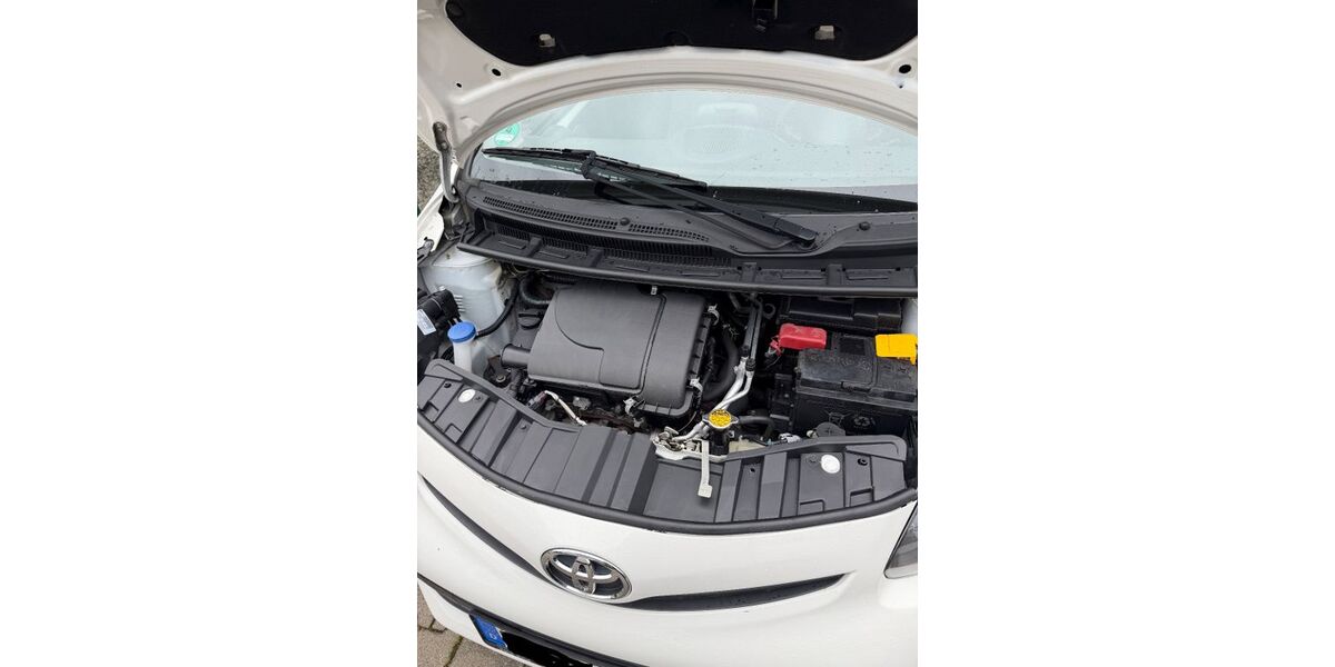 Toyota Aygo (X) 71.000 km 4.700 &euro; Salach 73084