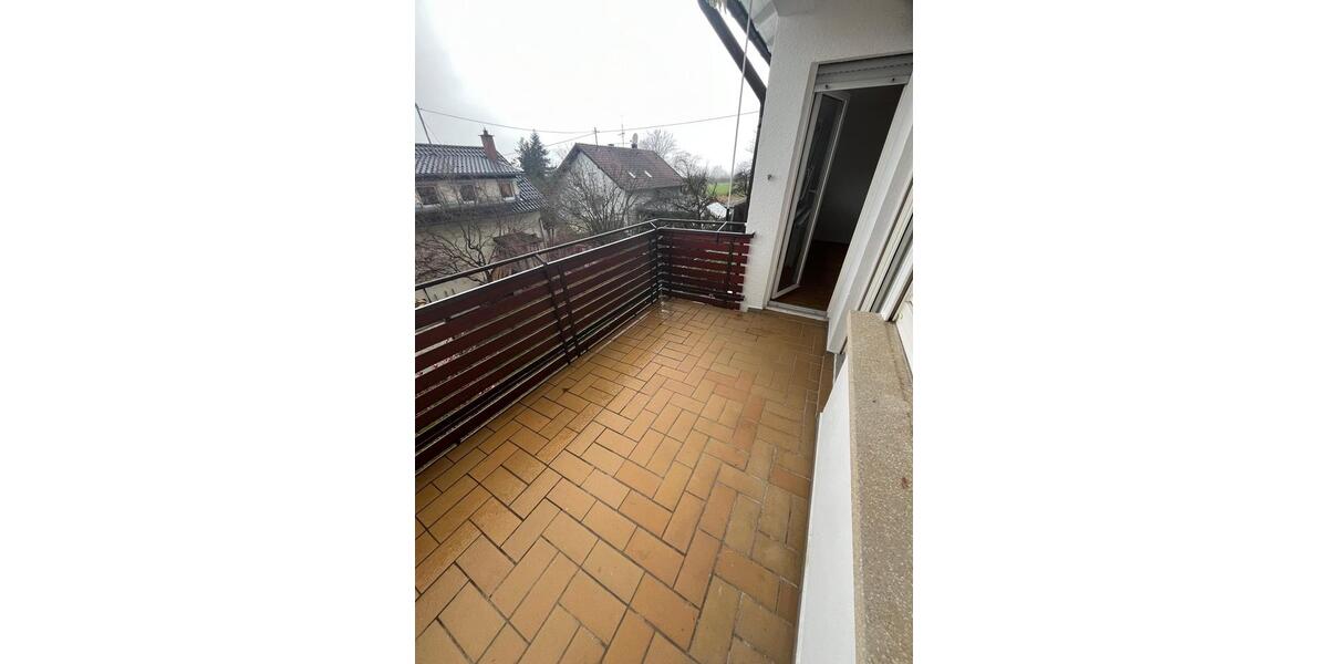 Etagenwohnung Baltmannsweiler - 4 Zimmer, 87 m&sup2;, 1.200&euro; | Angebot:26001336