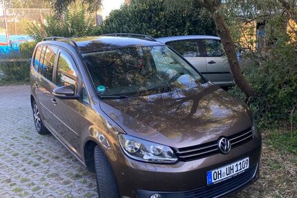 VW Touran 259.300 km 5.000 &euro; Eislingen/Fils 73054