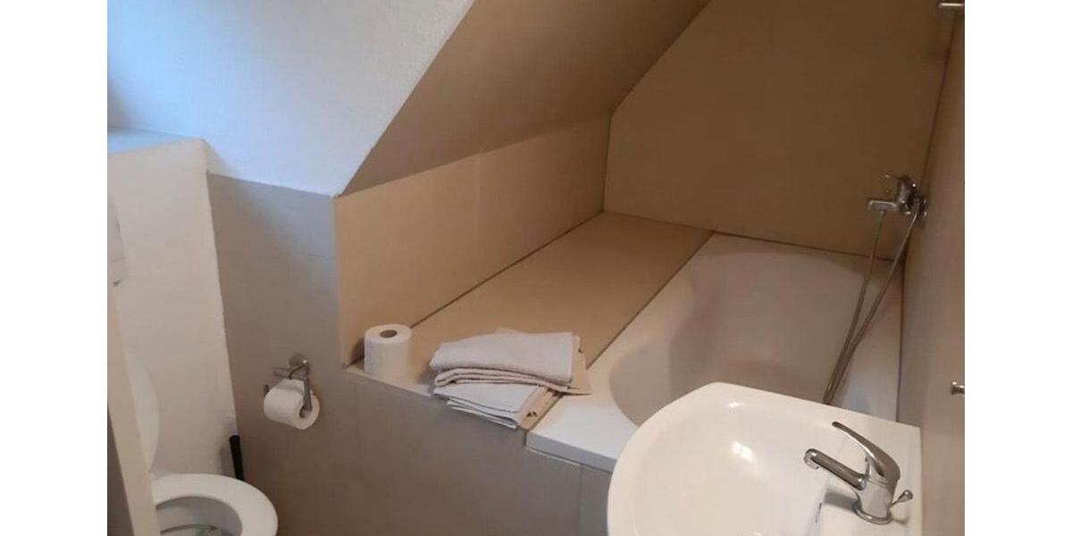 Etagenwohnung Lenningen - 1 Zimmer, 17 m&sup2;, 440&euro; | Angebot:25964381