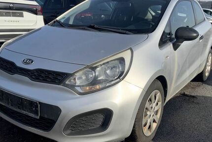 Kia Rio 207.000 km 3.390 &euro; Deggingen 73326