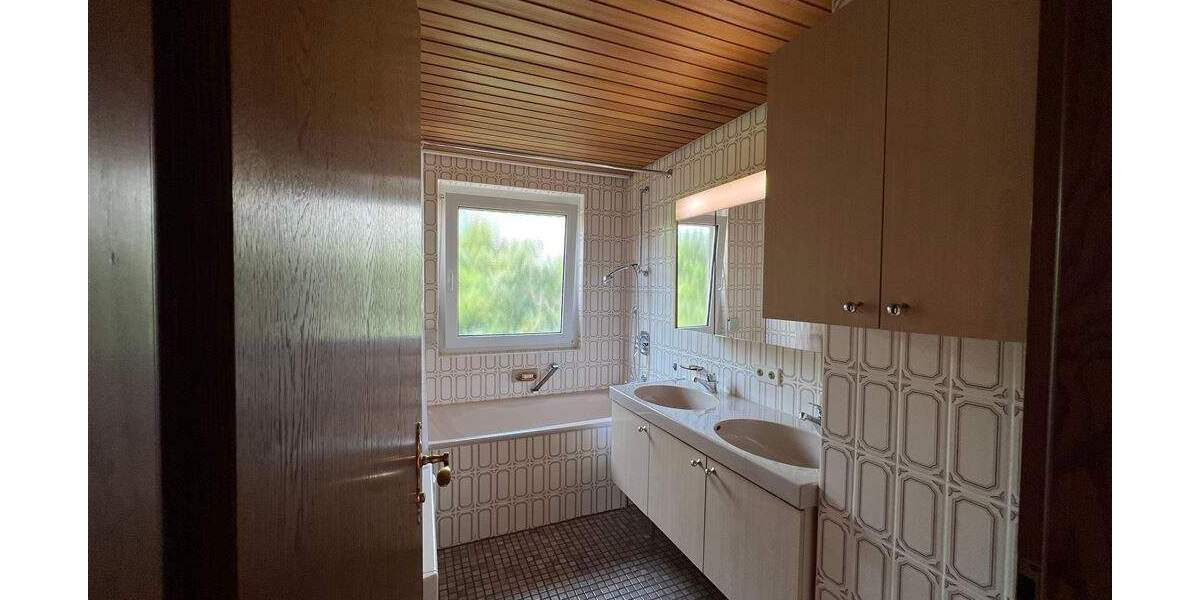 Mehrfamilienhaus, Wohnhaus Schwäbisch Gmünd Weiler - 9 Zimmer, 189 m&sup2;, 279.000&euro; | Angebot:25773586