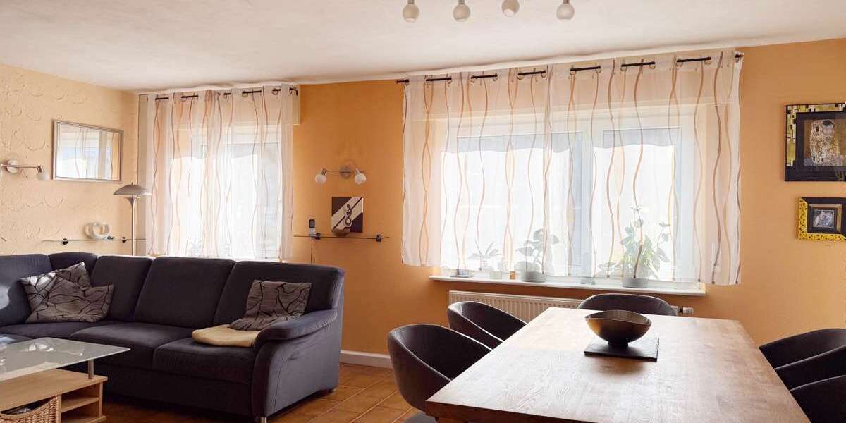 Etagenwohnung Schorndorf - 3 Zimmer, 109 m&sup2;, 300.000&euro; | Angebot:24850614
