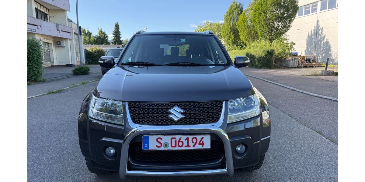 Suzuki Grand Vitara 163.000 km 7.999 &euro; Fellbach 70736