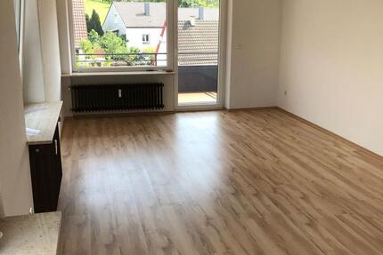 Wohnung Weinstadt - 2.5 Zimmer, 64 m&sup2;, 720&euro; | Angebot:26050711