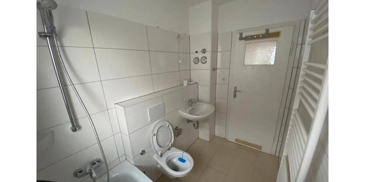 Etagenwohnung Esslingen am Neckar Brühl - 3 Zimmer, 64 m&sup2;, 1.100&euro; | Angebot:25953949