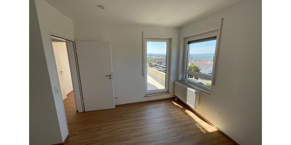 Maisonettenwohnung Plochingen - 6 Zimmer, 150 m&sup2;, 1.850&euro; | Angebot:25942980