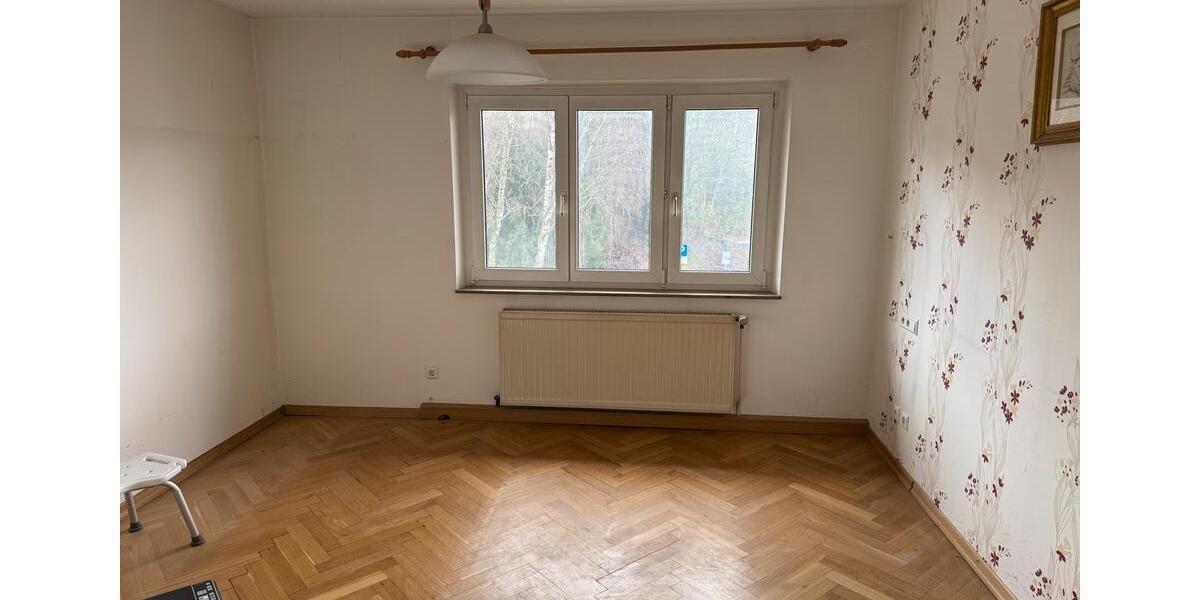Etagenwohnung Winterbach - 3 Zimmer, 80 m&sup2;, 1.000&euro; | Angebot:25917340