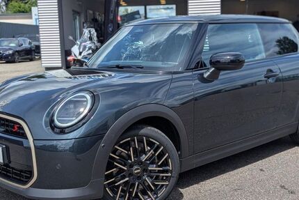 Mini Cooper S 2.500 km 28.799 &euro; Schorndorf 73614