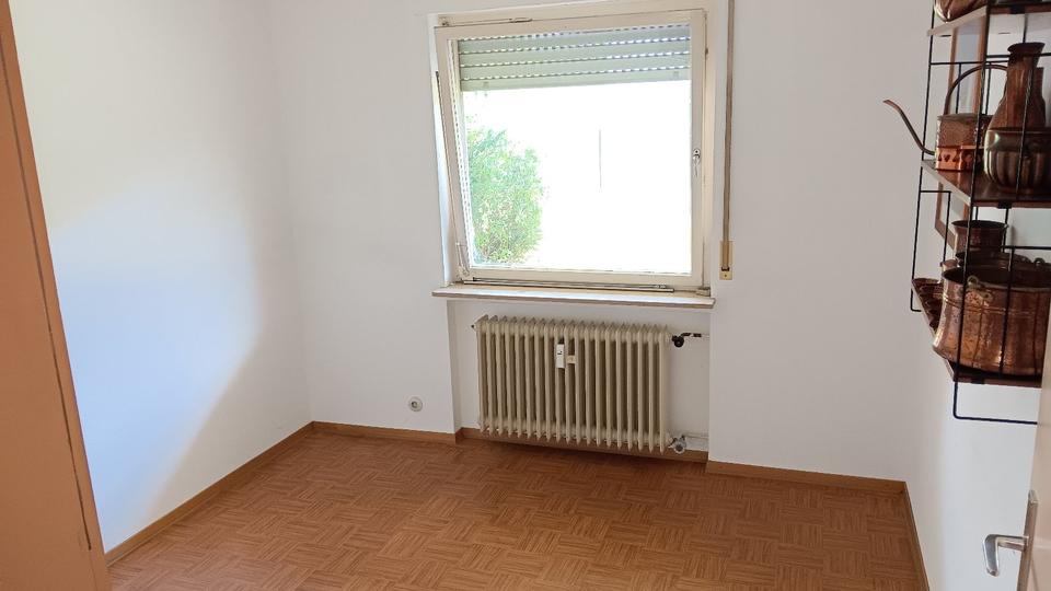 Mehrfamilienhaus, Wohnhaus Salach - 9 Zimmer, 212 m&sup2;, 529.000&euro; | Angebot:24951823
