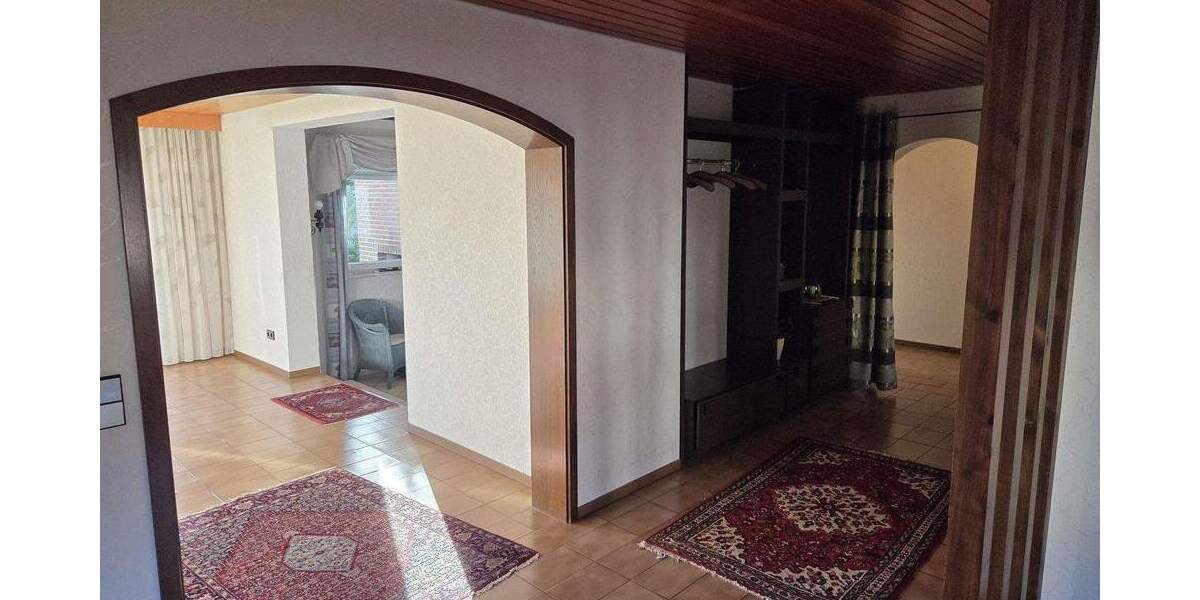 Mehrfamilienhaus, Wohnhaus Böbingen - 6 Zimmer, 209 m&sup2;, 659.000&euro; | Angebot:25853975