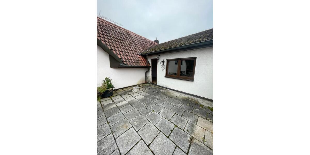 Etagenwohnung Weinstadt - 4 Zimmer, 80 m&sup2;, 1.450&euro; | Angebot:25569297