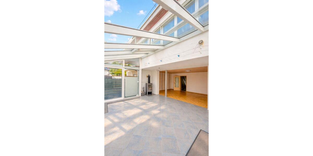 Reihenhaus Süßen - 7 Zimmer, 202 m&sup2;, 590.000&euro; | Angebot:26163656