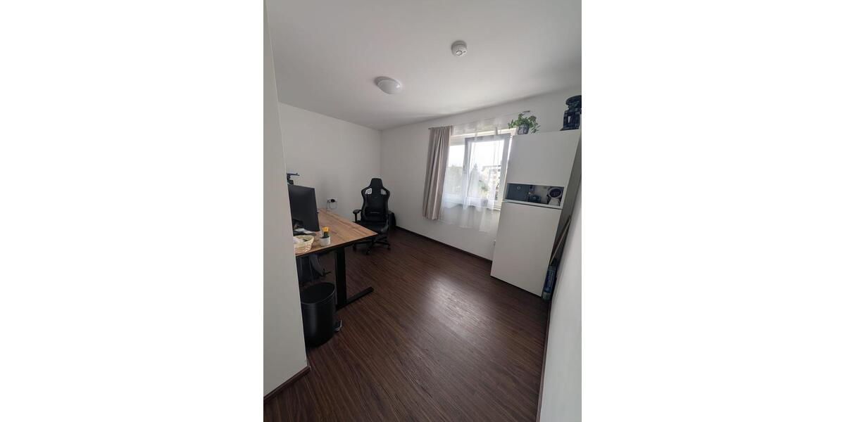 Etagenwohnung Göppingen - 3 Zimmer, 105 m&sup2;, 1.350&euro; | Angebot:25457016