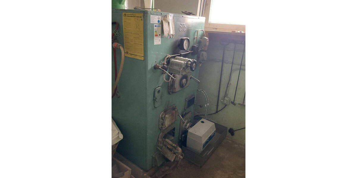 Mehrfamilienhaus, Wohnhaus Erkenbrechtsweiler - 7 Zimmer, 195 m&sup2;, 447.000&euro; | Angebot:26034280