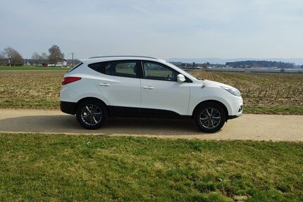 Hyundai TUCSON 118.300 km 12.400 &euro; Durlangen 73568
