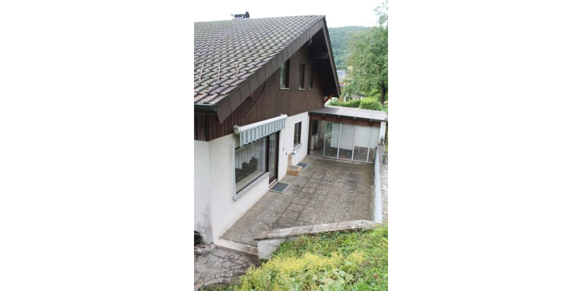 Einfamilienhaus Wiesensteig - 10.5 Zimmer, 180 m&sup2;, 490.000&euro; | Angebot:24638352